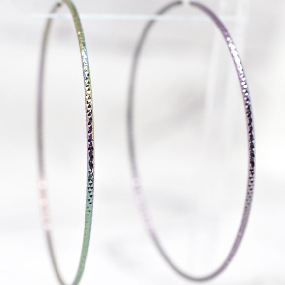 2.75" HOLOGRAM IRIDESCENT TEXTURED ENDLESS HOOP - Picture 5 of 10